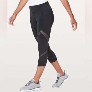 Lululemon On Pace Crop 21” Black Size 8